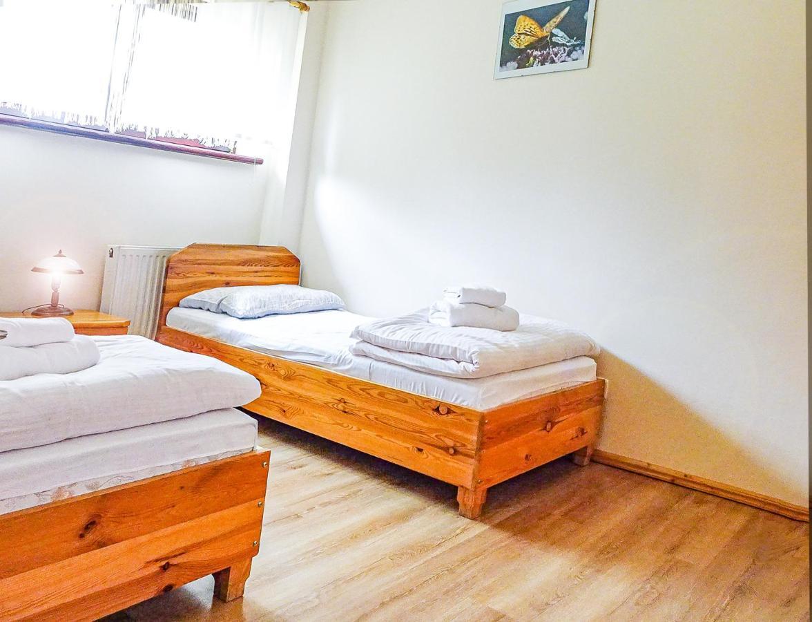 Aparthotel Zadrna Rezydencja à Chełmsko Śląskie Extérieur photo
